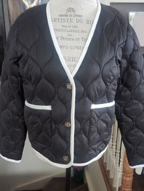 Tribal Quilted Black Women's Jacket with Ivory Trim P2P 21 Length 24